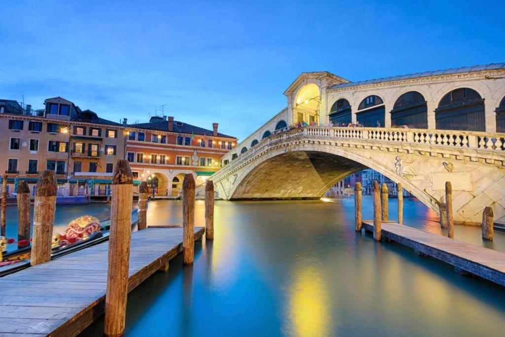 Piccola Dimora In Palazzo Storico Διαμέρισμα Βενετία Εξωτερικό φωτογραφία