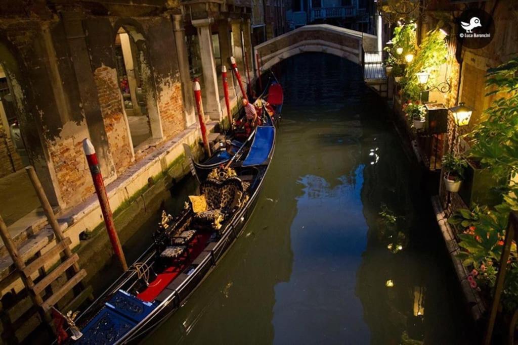 Piccola Dimora In Palazzo Storico Διαμέρισμα Βενετία Εξωτερικό φωτογραφία